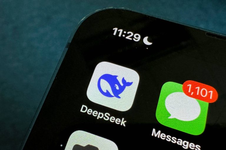 Predicciones futuras para la evolución de DeepSeek en la próxima década
